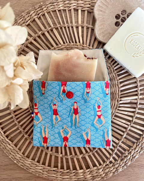 Pochette enduite 𝑳𝒆𝒔 𝑩𝒂𝒓𝒃𝒐𝒕𝒆𝒖𝒔𝒆𝒔 pour vos cosmétiques solides