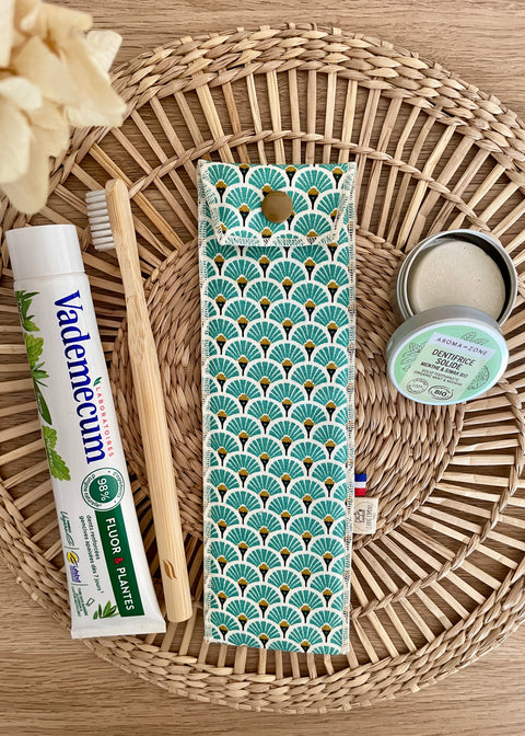 Étui à brosse à dents 𝑬𝒗𝒆𝒏𝒕𝒂𝒊𝒍𝒔 𝒗𝒆𝒓𝒕 𝒅'𝒆𝒂𝒖