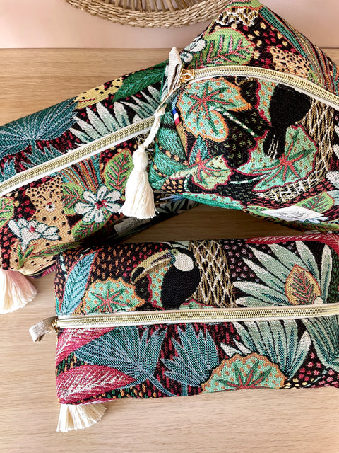 Trousse de voyage 𝑩𝒐𝒓𝒏𝒆𝒐