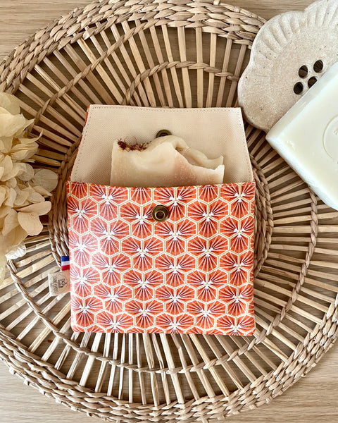 Pochette enduite 𝑨𝒎𝒂𝒓𝒚𝒍𝒍𝒊𝒔 pour vos cosmétiques solides